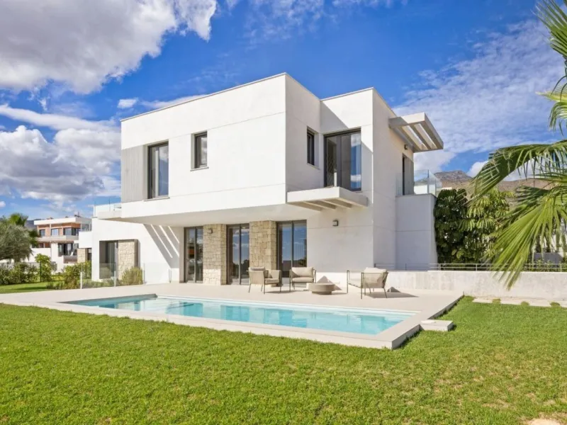 Complejo Residencial de Villas en Golf Bahia - Fase 2
