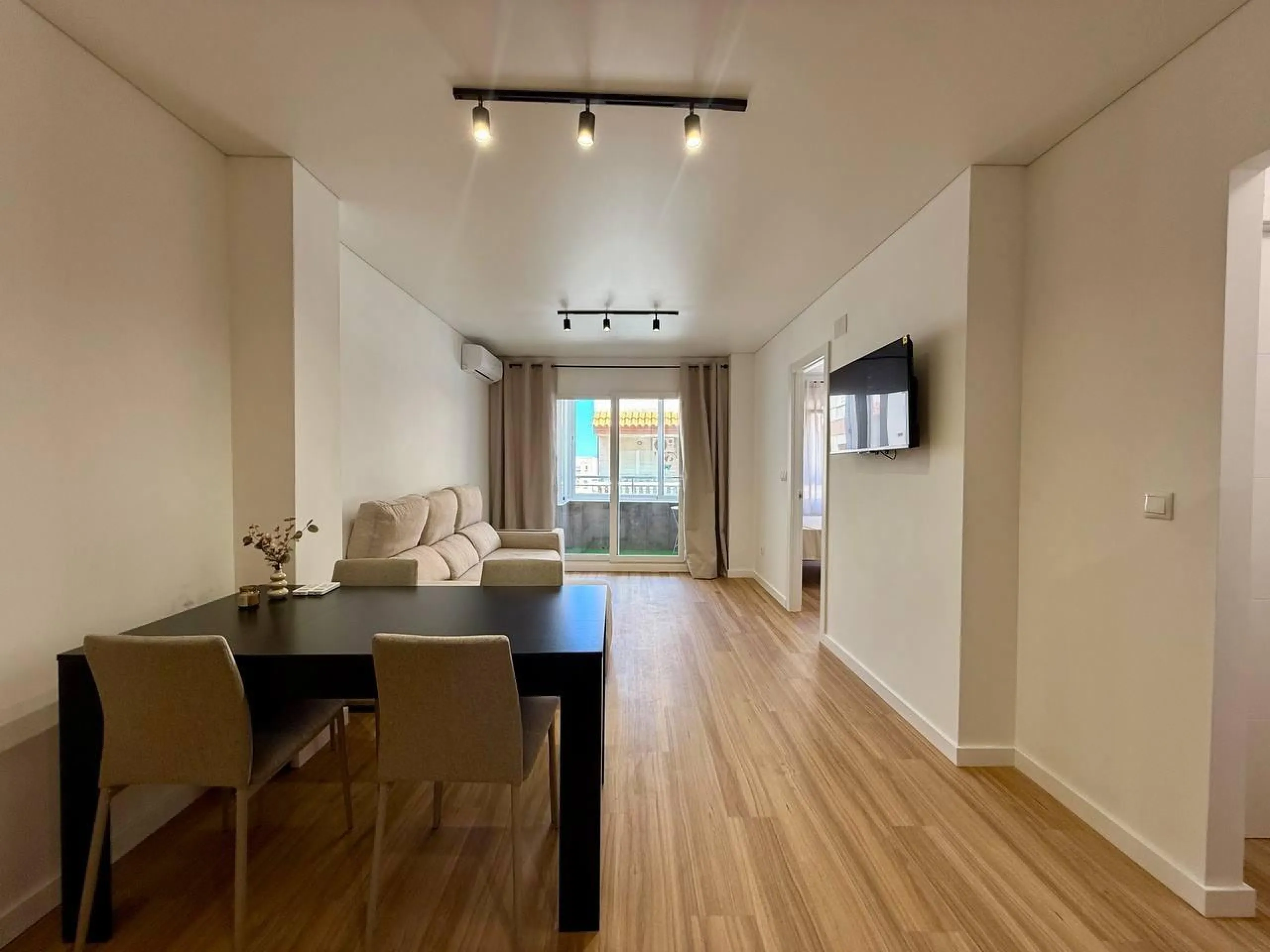 Renovated apartment in La Mata just 120 m from the sea