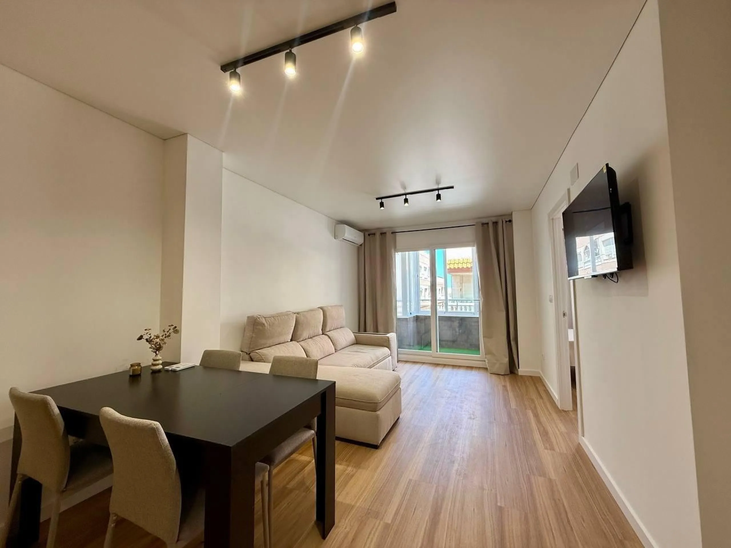 Renovated apartment in La Mata just 120 m from the sea