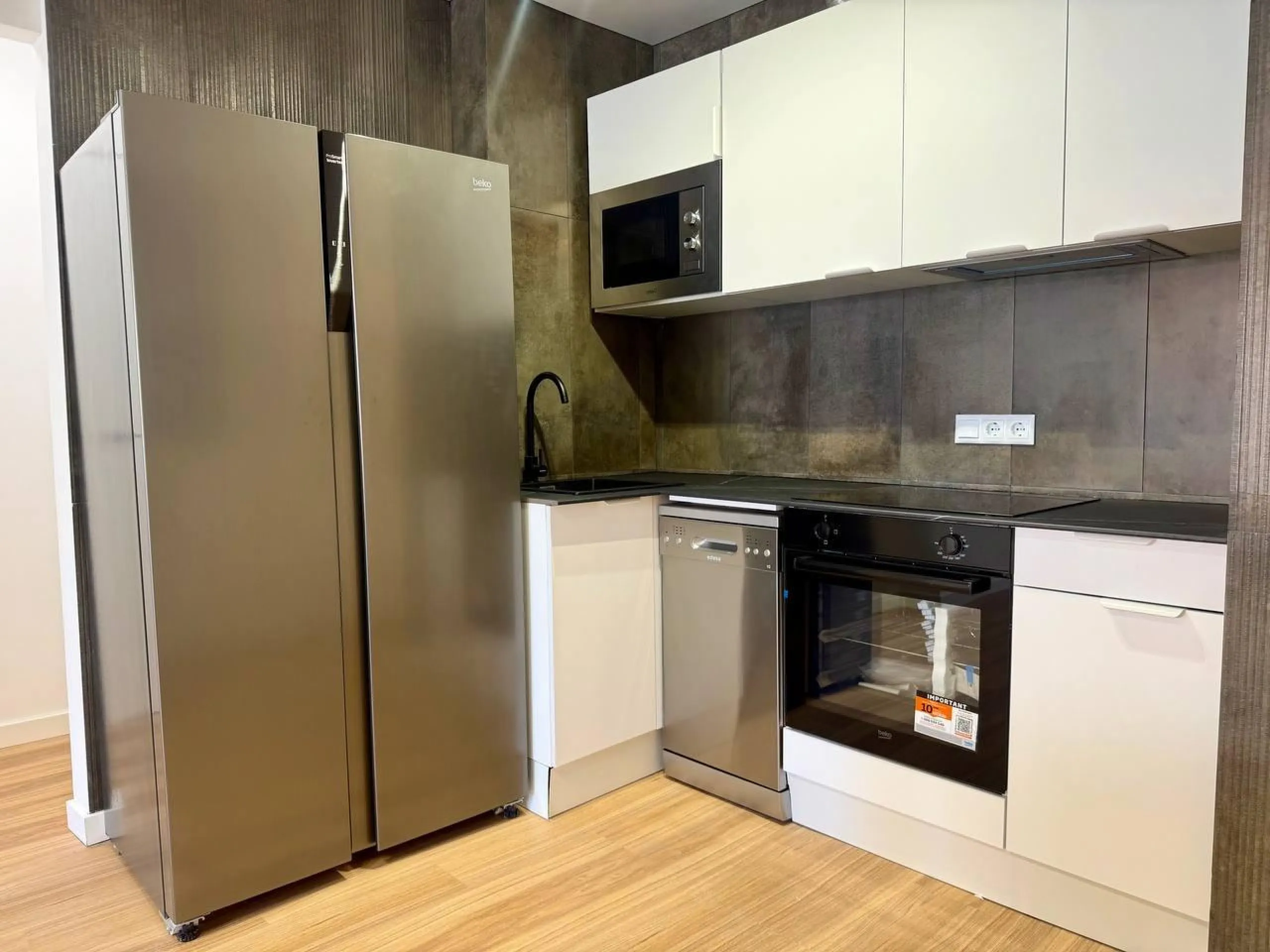 Renovated apartment in La Mata just 120 m from the sea