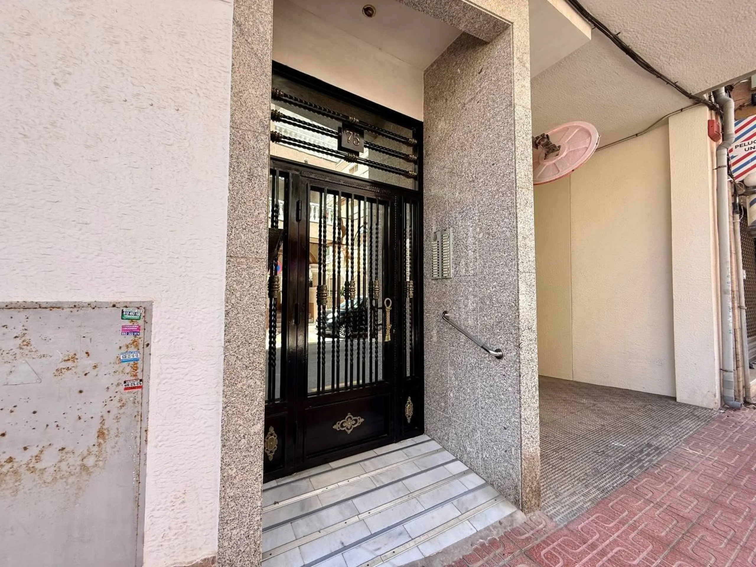 Renovated apartment in La Mata just 120 m from the sea