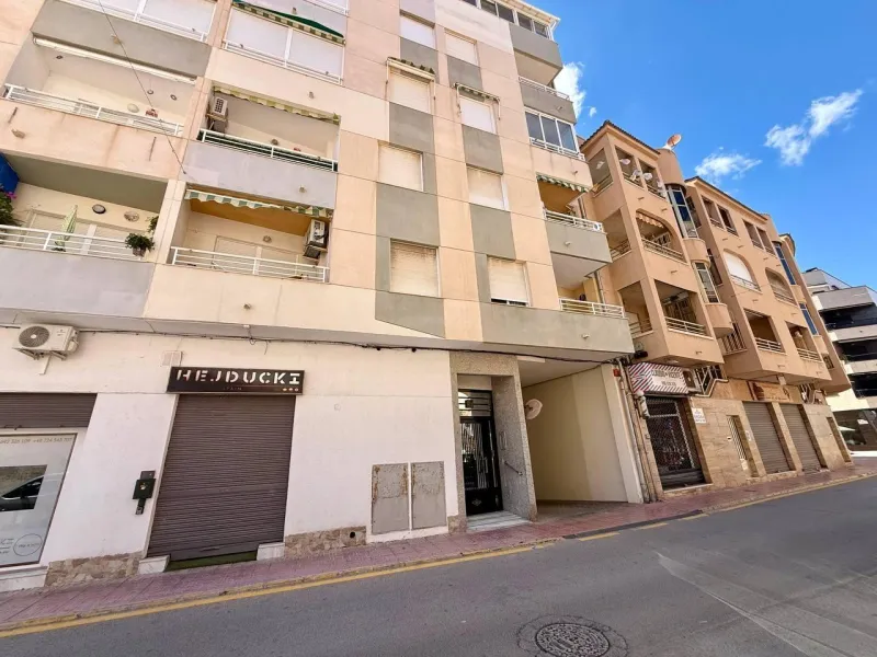 Renovated apartment in La Mata just 120 m from the sea