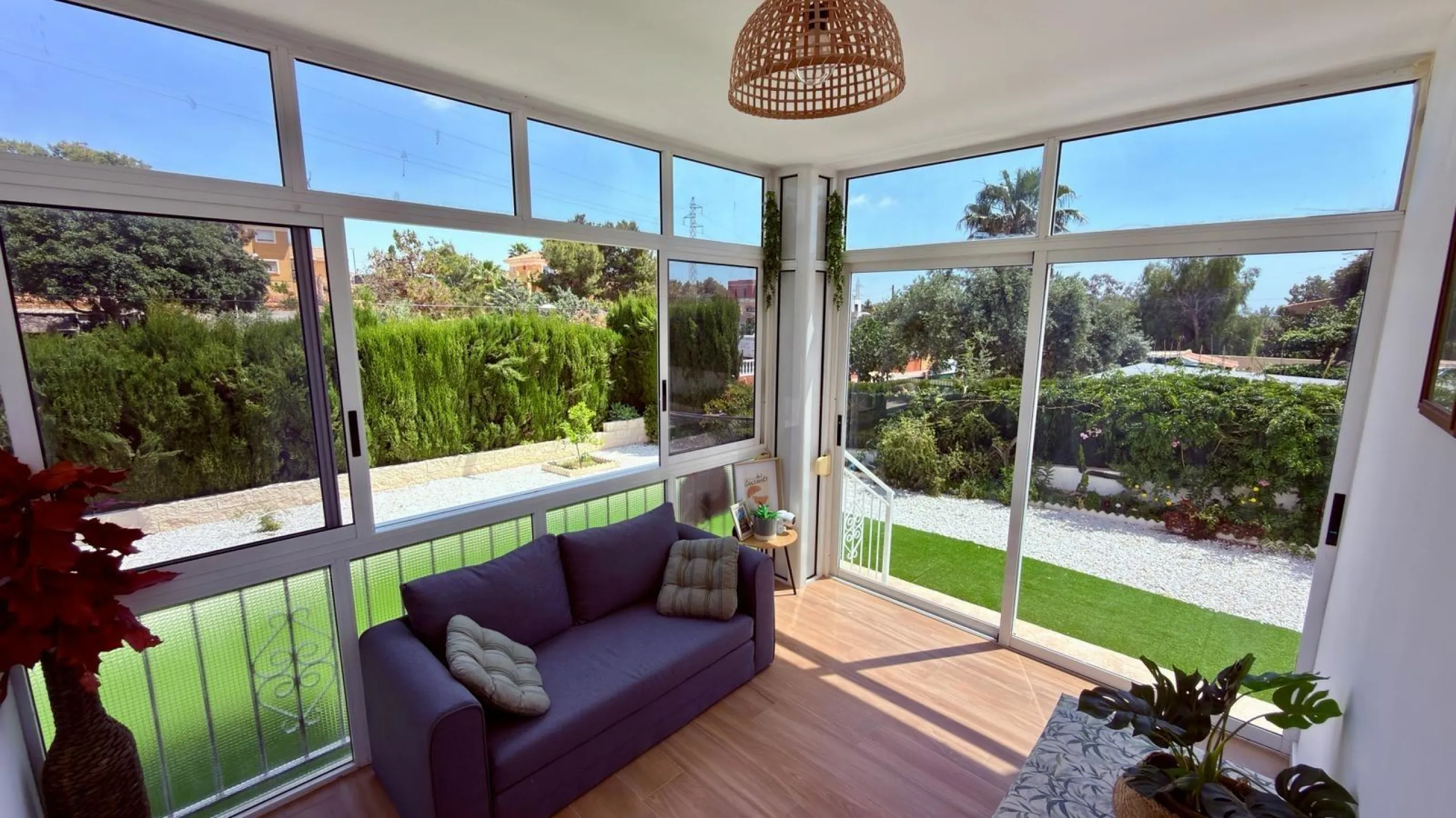 Exclusive villa with the atmosphere of a true private oasis in Los Girasoles