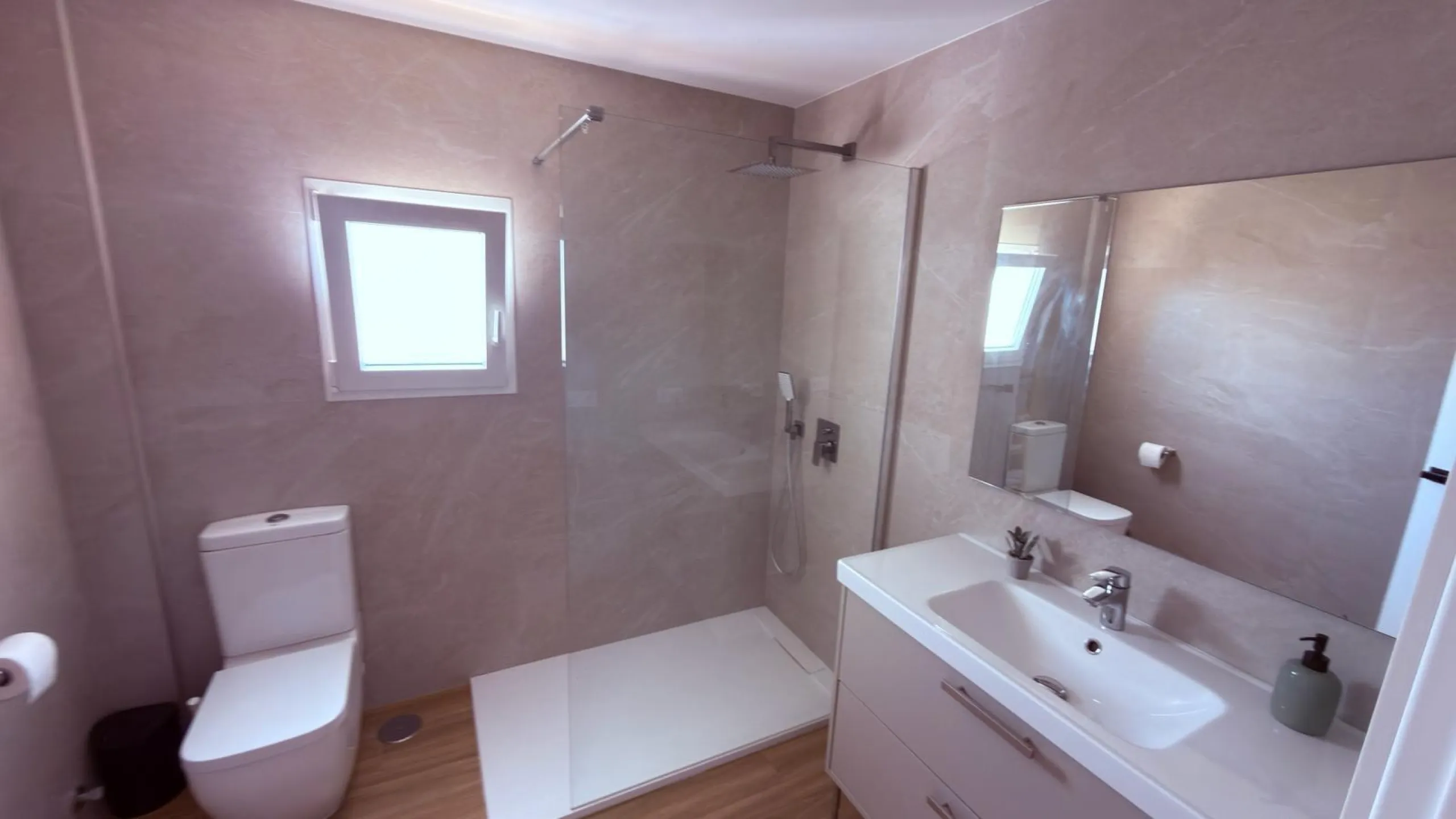 Exclusive villa with the atmosphere of a true private oasis in Los Girasoles