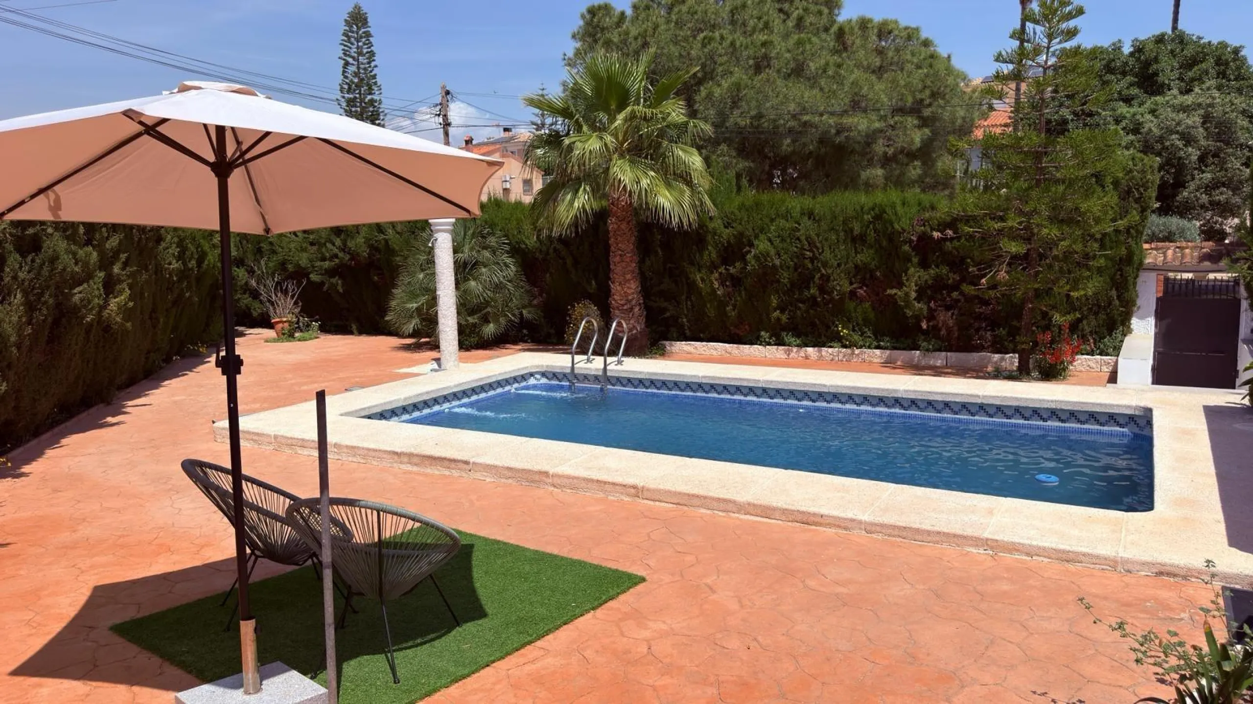Exclusive villa with the atmosphere of a true private oasis in Los Girasoles