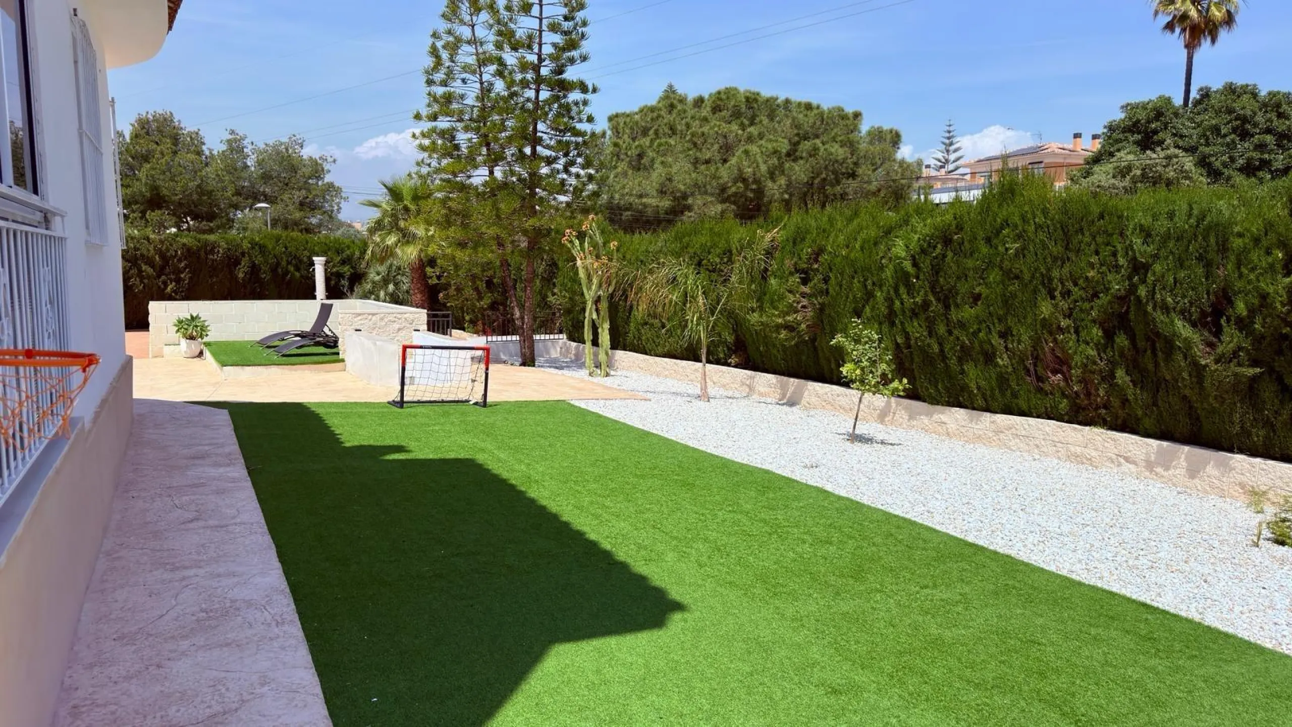 Exclusive villa with the atmosphere of a true private oasis in Los Girasoles