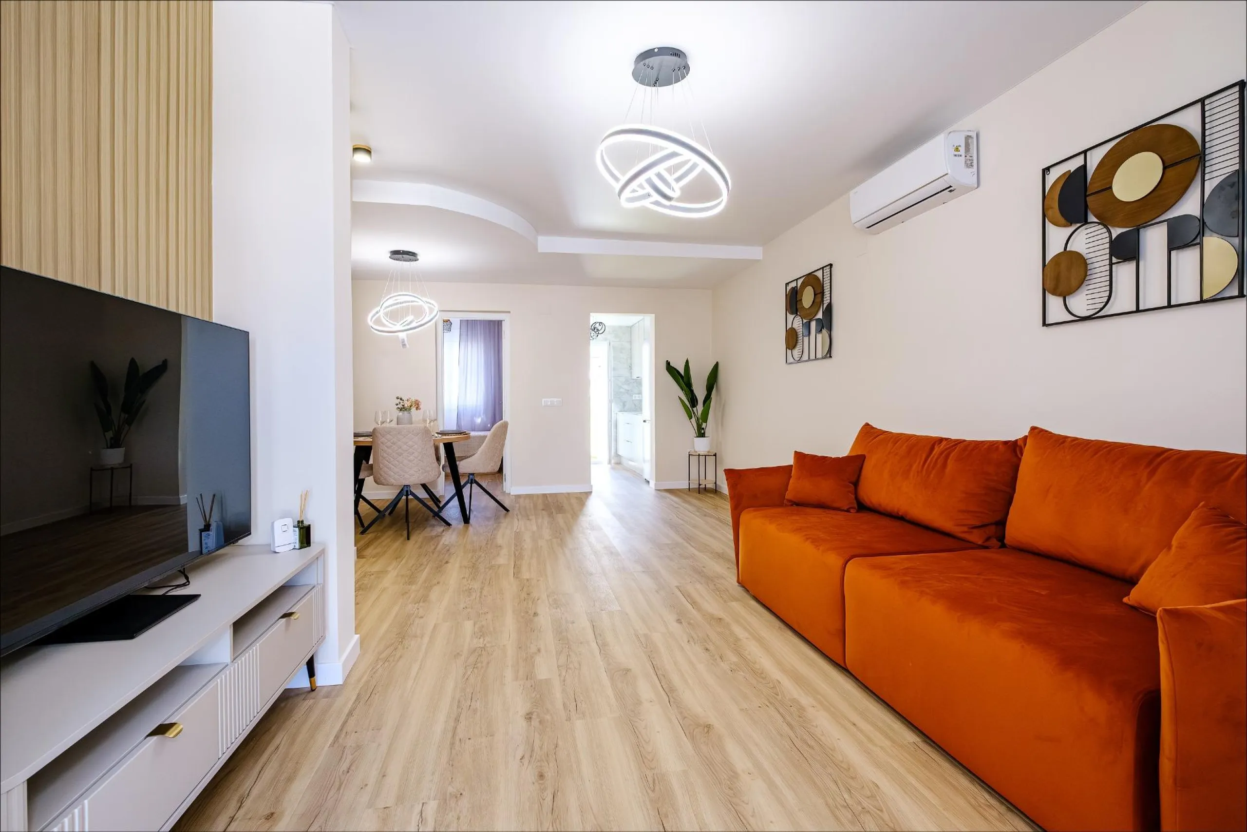 REFORMED TOWNHOUSE WITH SEA VIEWS IN "LAS FILIPINAS" ORIHUELA COSTA. WITH POOL. 3 BEDROOMS. 2 BATHROOMS. WITH A SURFACE OF 84 M2.
