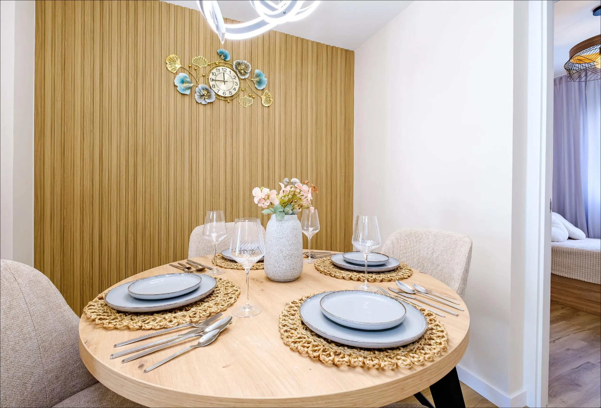 REFORMED TOWNHOUSE WITH SEA VIEWS IN "LAS FILIPINAS" ORIHUELA COSTA. WITH POOL. 3 BEDROOMS. 2 BATHROOMS. WITH A SURFACE OF 84 M2.