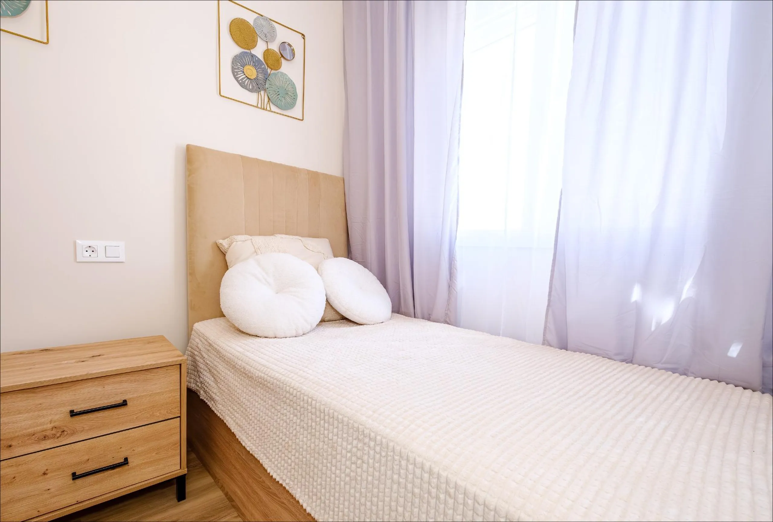REFORMED TOWNHOUSE WITH SEA VIEWS IN "LAS FILIPINAS" ORIHUELA COSTA. WITH POOL. 3 BEDROOMS. 2 BATHROOMS. WITH A SURFACE OF 84 M2.