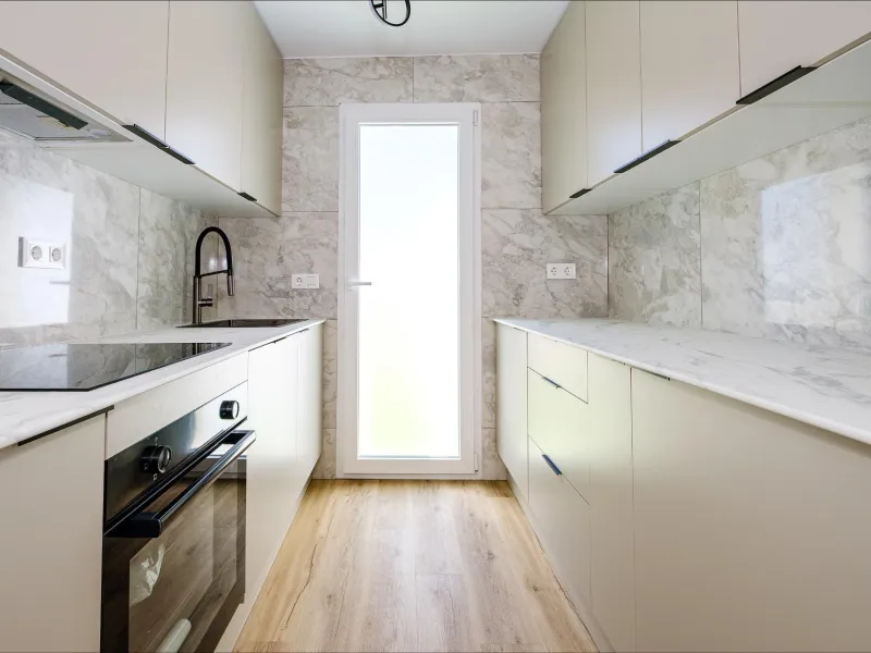 REFORMED TOWNHOUSE WITH SEA VIEWS IN "LAS FILIPINAS" ORIHUELA COSTA. WITH POOL. 3 BEDROOMS. 2 BATHROOMS. WITH A SURFACE OF 84 M2.