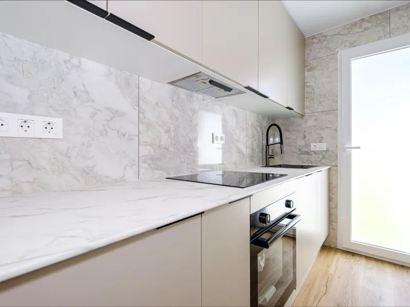 REFORMED TOWNHOUSE WITH SEA VIEWS IN "LAS FILIPINAS" ORIHUELA COSTA. WITH POOL. 3 BEDROOMS. 2 BATHROOMS. WITH A SURFACE OF 84 M2.