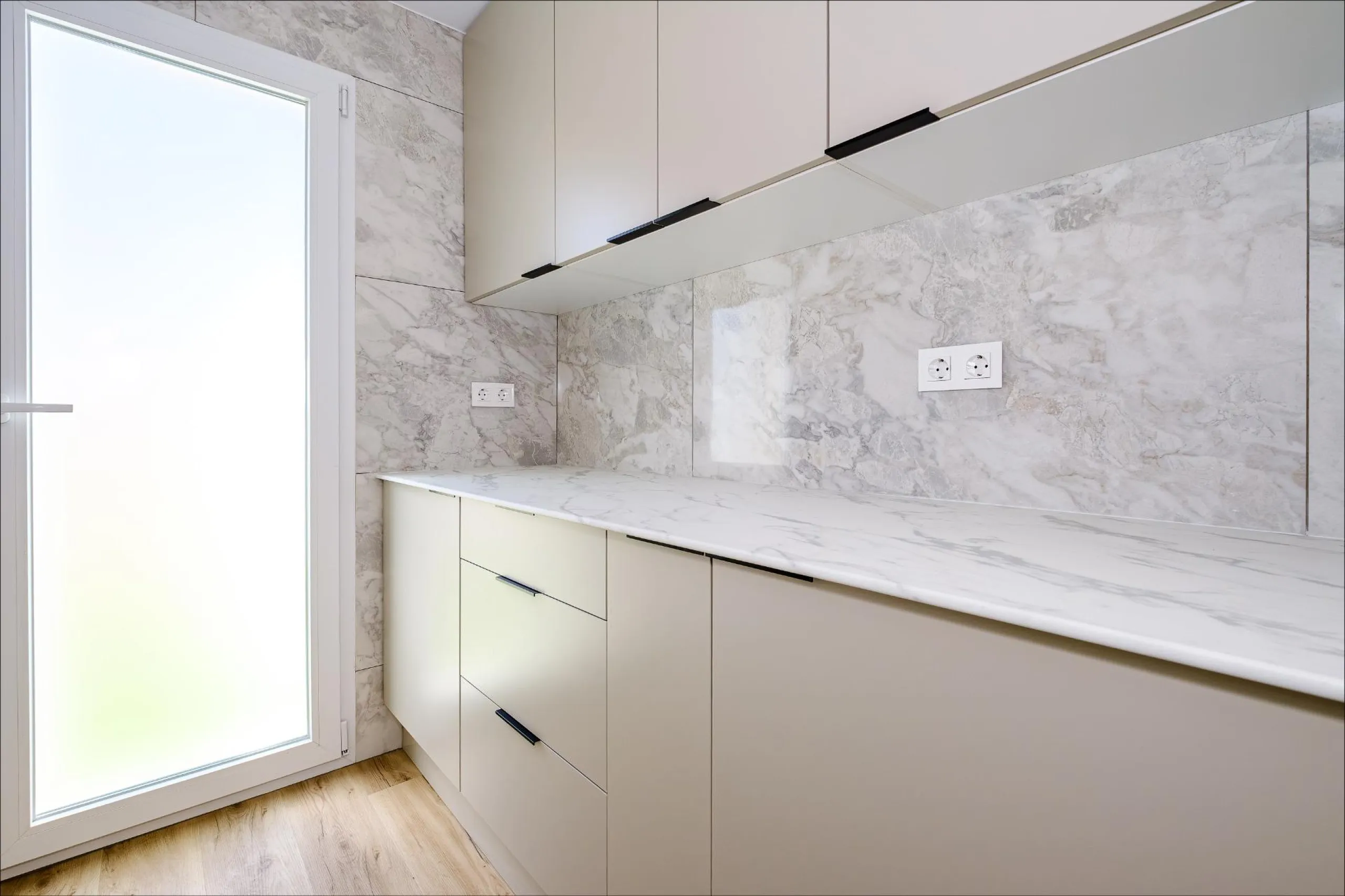 REFORMED TOWNHOUSE WITH SEA VIEWS IN "LAS FILIPINAS" ORIHUELA COSTA. WITH POOL. 3 BEDROOMS. 2 BATHROOMS. WITH A SURFACE OF 84 M2.