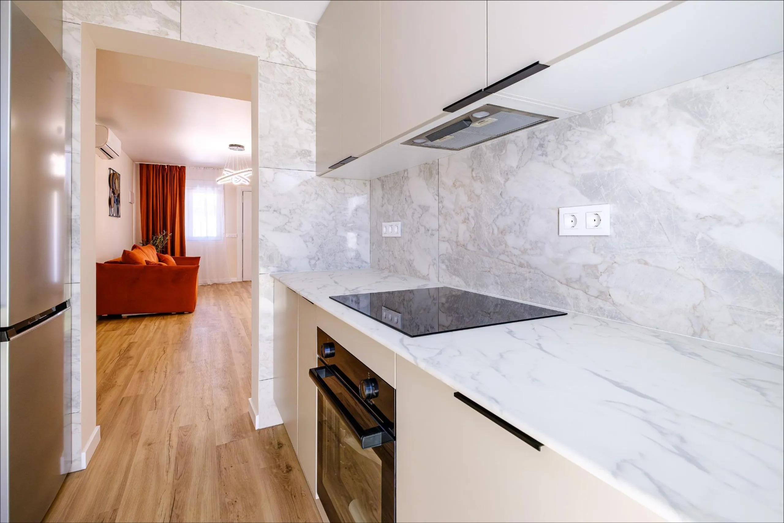 REFORMED TOWNHOUSE WITH SEA VIEWS IN "LAS FILIPINAS" ORIHUELA COSTA. WITH POOL. 3 BEDROOMS. 2 BATHROOMS. WITH A SURFACE OF 84 M2.