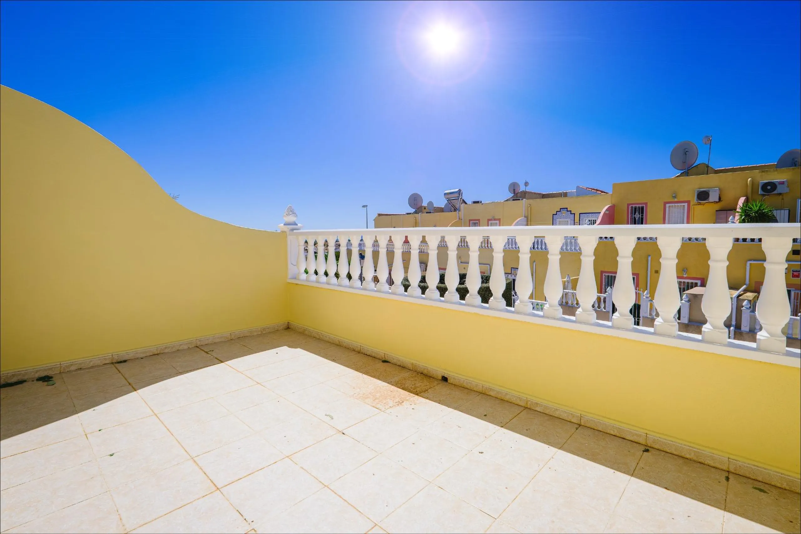 REFORMED TOWNHOUSE WITH SEA VIEWS IN "LAS FILIPINAS" ORIHUELA COSTA. WITH POOL. 3 BEDROOMS. 2 BATHROOMS. WITH A SURFACE OF 84 M2.