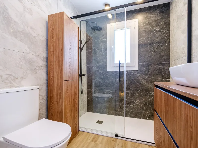 REFORMED TOWNHOUSE WITH SEA VIEWS IN "LAS FILIPINAS" ORIHUELA COSTA. WITH POOL. 3 BEDROOMS. 2 BATHROOMS. WITH A SURFACE OF 84 M2.