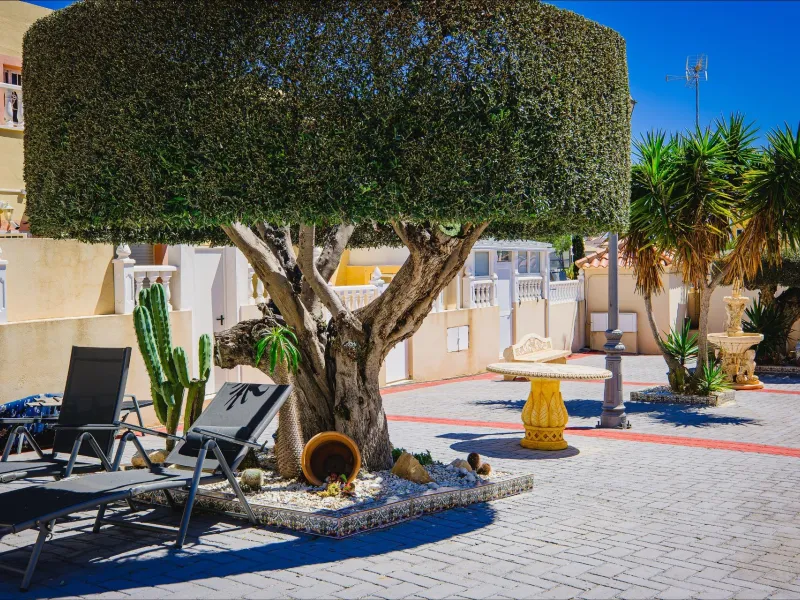 REFORMED TOWNHOUSE WITH SEA VIEWS IN "LAS FILIPINAS" ORIHUELA COSTA. WITH POOL. 3 BEDROOMS. 2 BATHROOMS. WITH A SURFACE OF 84 M2.