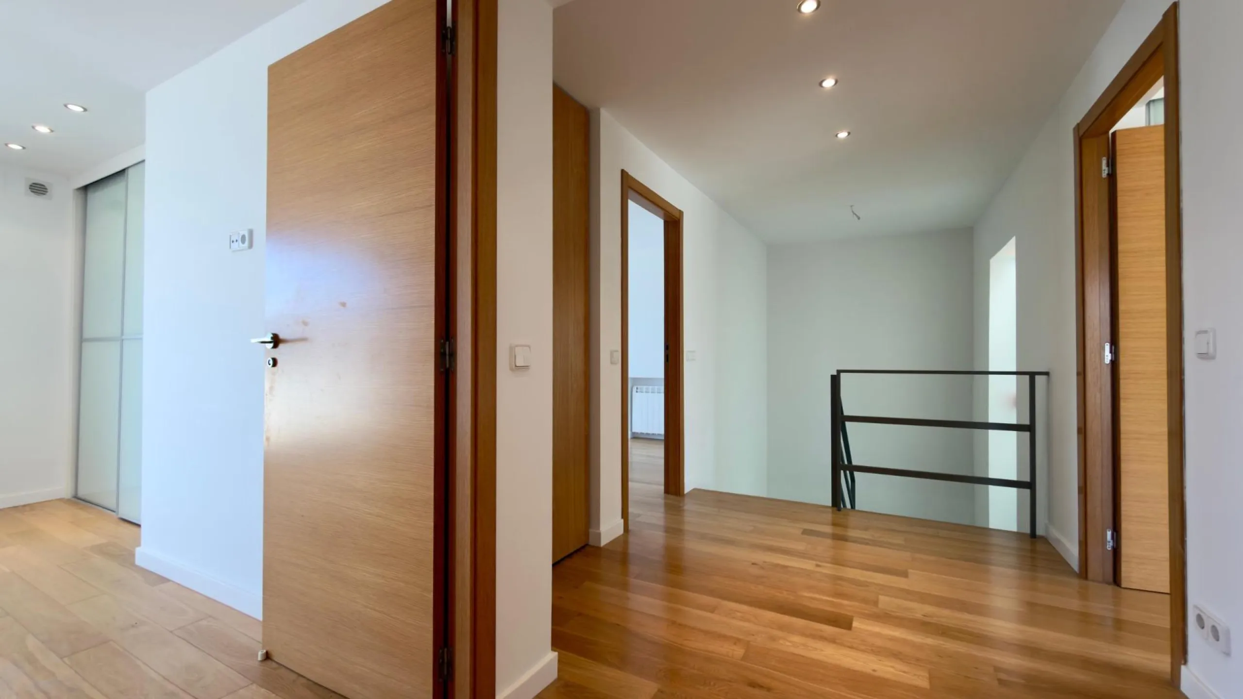 Exclusive renovated semi-detached house in the heart of Albir