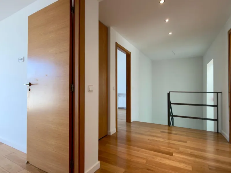 Exclusive renovated semi-detached house in the heart of Albir