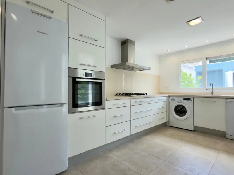 Exclusive renovated semi-detached house in the heart of Albir