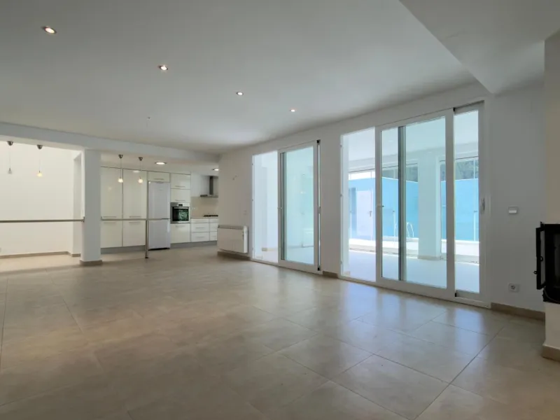 Exclusive renovated semi-detached house in the heart of Albir