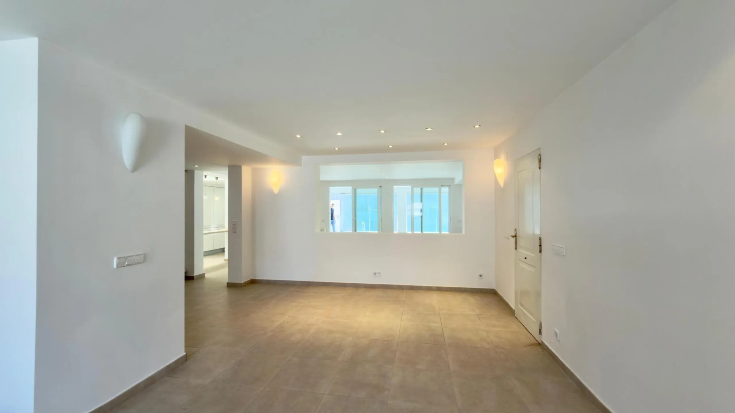 Exclusive renovated semi-detached house in the heart of Albir