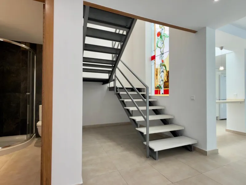 Exclusive renovated semi-detached house in the heart of Albir
