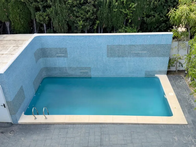 Exclusive renovated semi-detached house in the heart of Albir