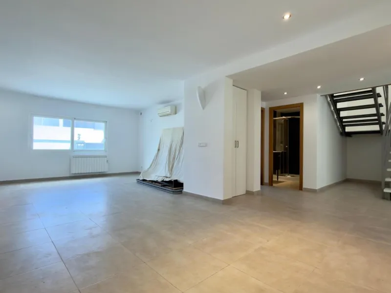 Exclusive renovated semi-detached house in the heart of Albir