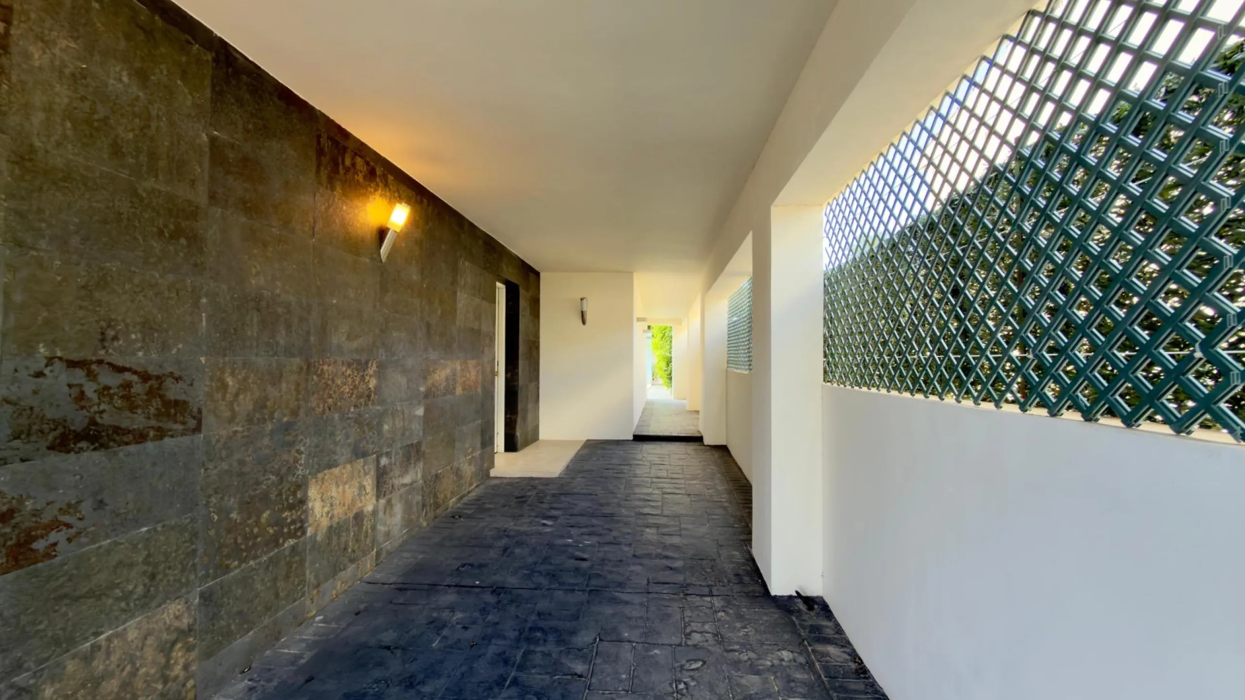 Exclusive renovated semi-detached house in the heart of Albir