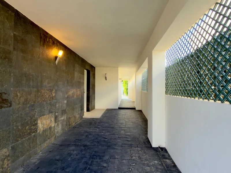 Exclusive renovated semi-detached house in the heart of Albir