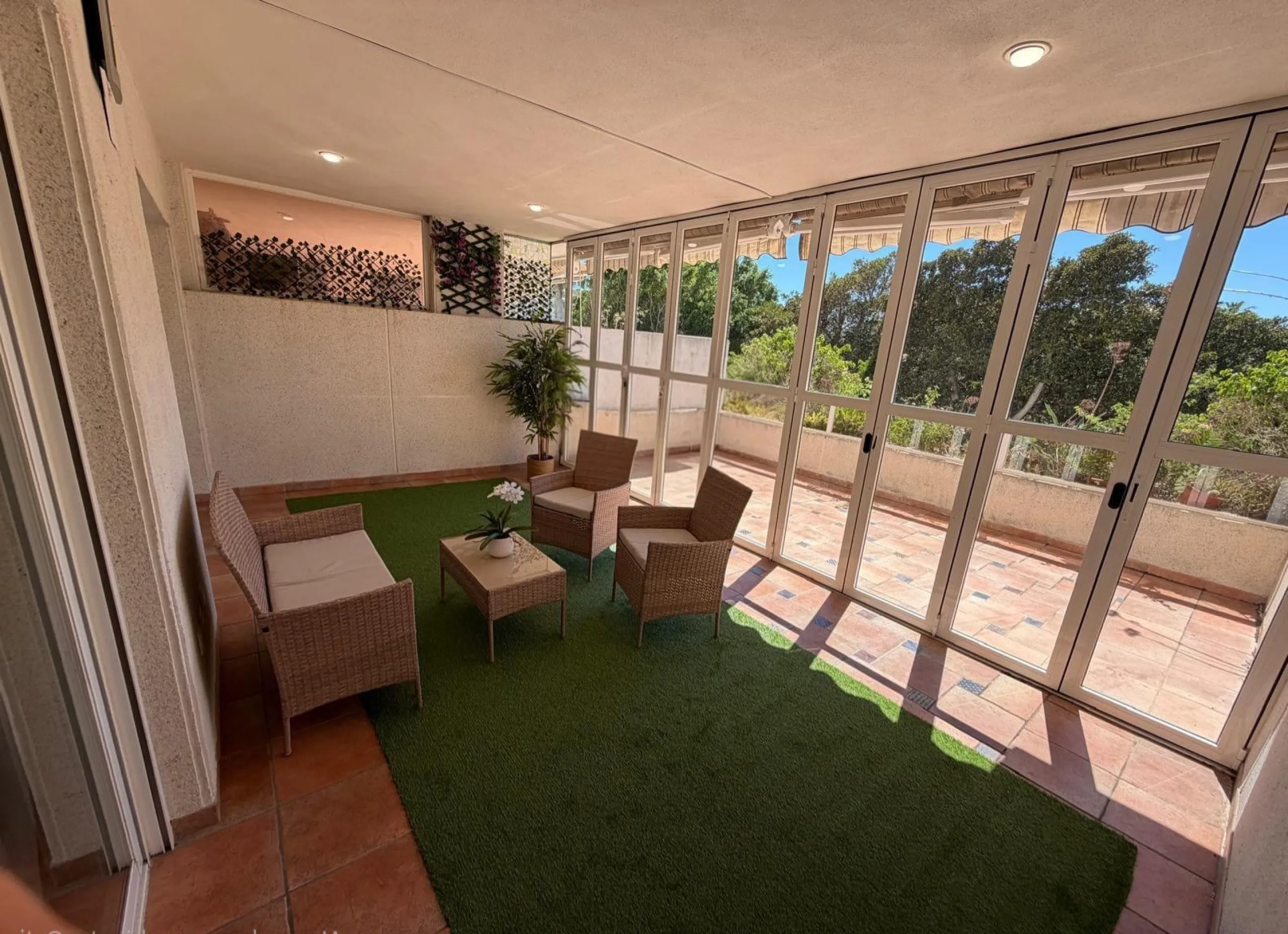 SPECTACULAR HOUSING WITH HUGE TERRACE ON THE FRONT LINE OF GOLF IN PLAYA DE SAN JUAN