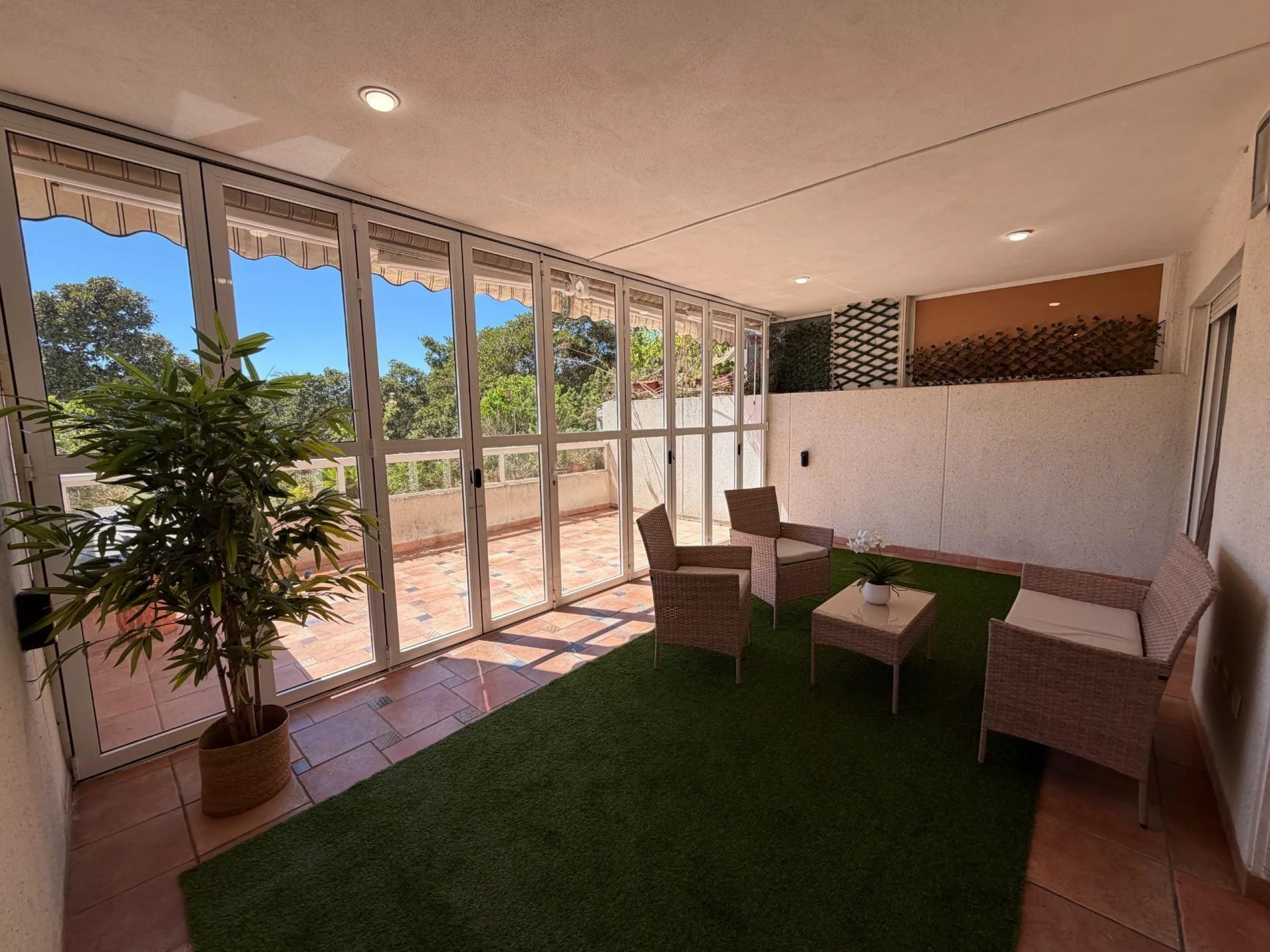 SPECTACULAR HOUSING WITH HUGE TERRACE ON THE FRONT LINE OF GOLF IN PLAYA DE SAN JUAN