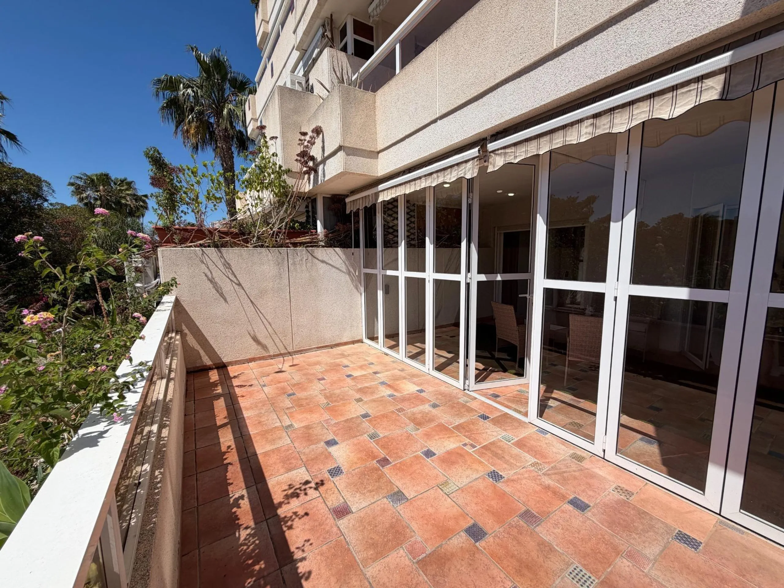 SPECTACULAR HOUSING WITH HUGE TERRACE ON THE FRONT LINE OF GOLF IN PLAYA DE SAN JUAN