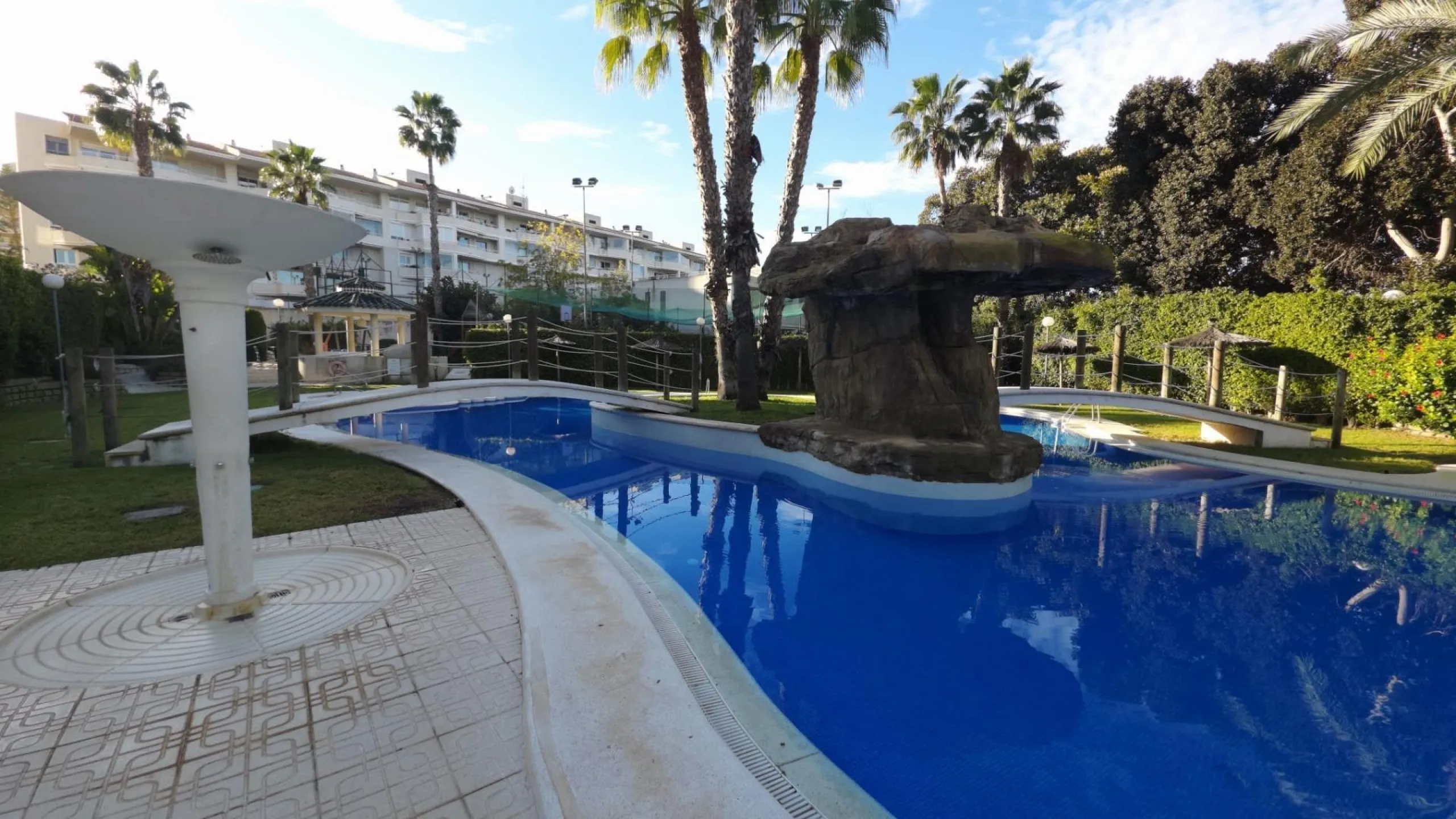 SPECTACULAR HOUSING WITH HUGE TERRACE ON THE FRONT LINE OF GOLF IN PLAYA DE SAN JUAN