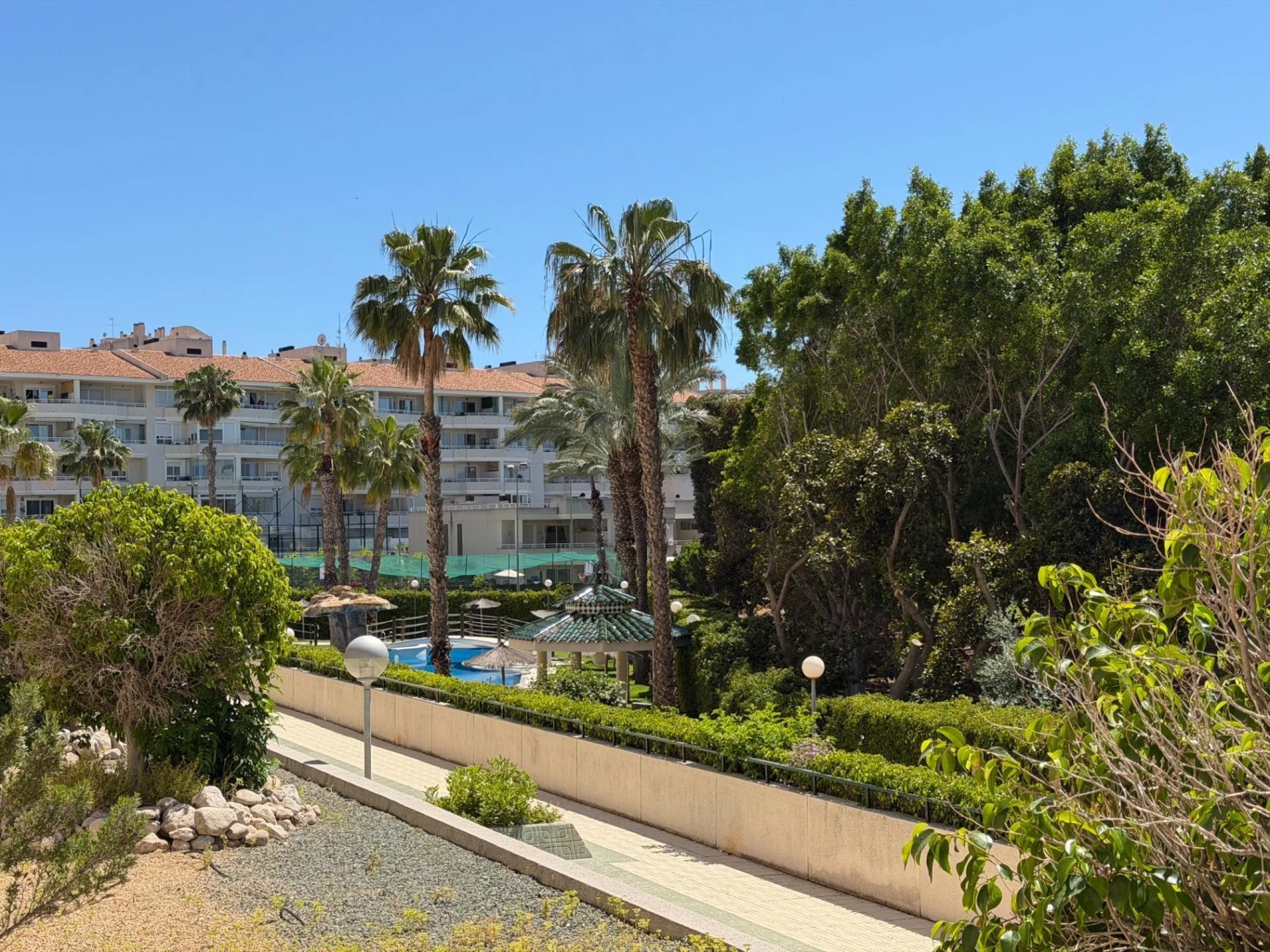 SPECTACULAR HOUSING WITH HUGE TERRACE ON THE FRONT LINE OF GOLF IN PLAYA DE SAN JUAN