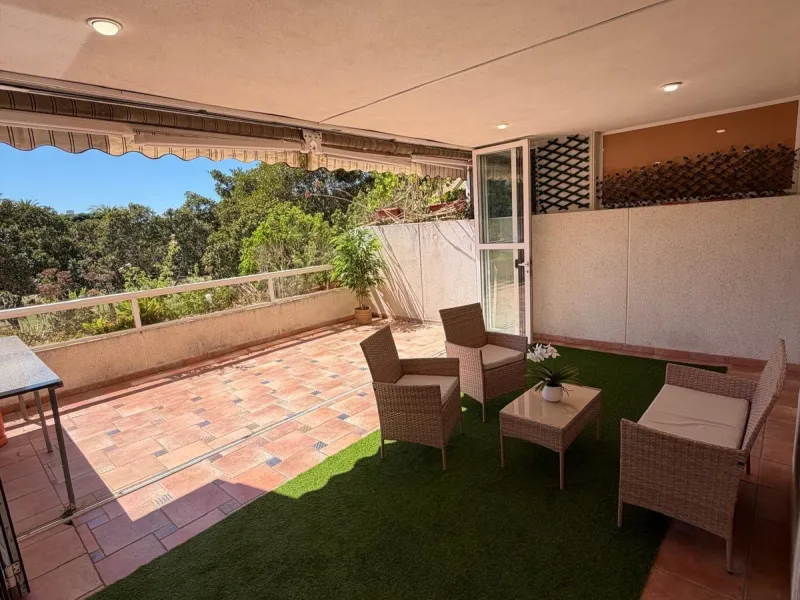 SPECTACULAR HOUSING WITH HUGE TERRACE ON THE FRONT LINE OF GOLF IN PLAYA DE SAN JUAN