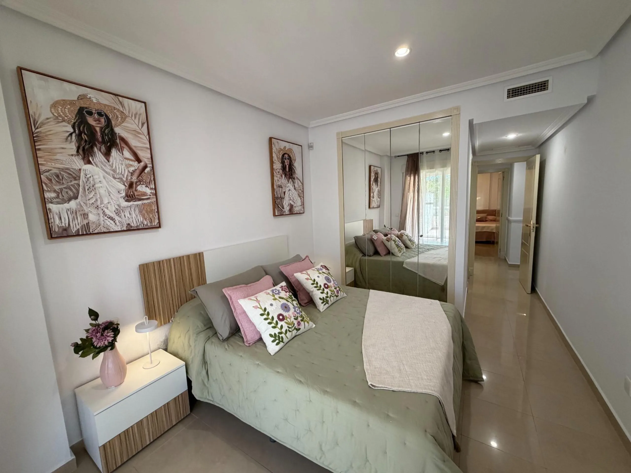 SPECTACULAR HOUSING WITH HUGE TERRACE ON THE FRONT LINE OF GOLF IN PLAYA DE SAN JUAN