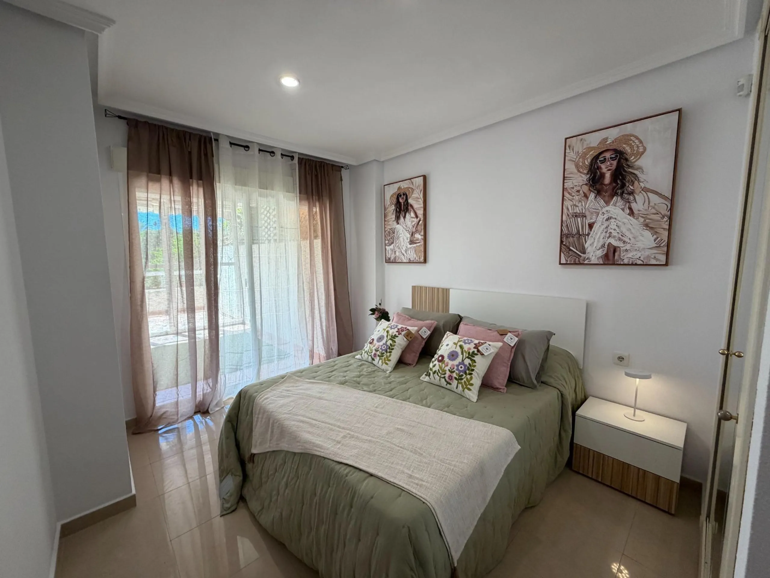SPECTACULAR HOUSING WITH HUGE TERRACE ON THE FRONT LINE OF GOLF IN PLAYA DE SAN JUAN