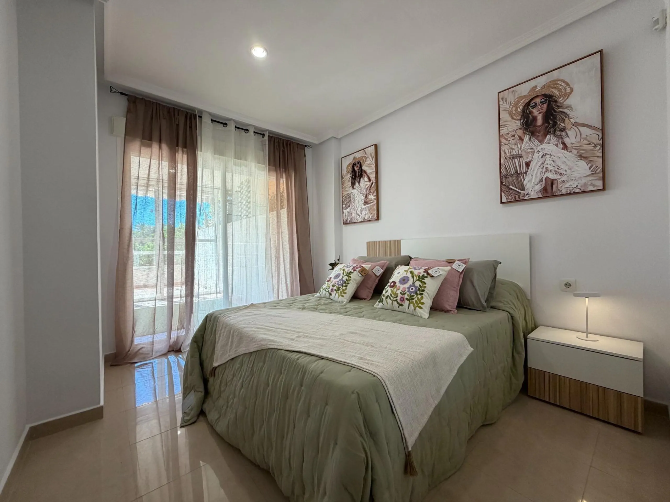 SPECTACULAR HOUSING WITH HUGE TERRACE ON THE FRONT LINE OF GOLF IN PLAYA DE SAN JUAN