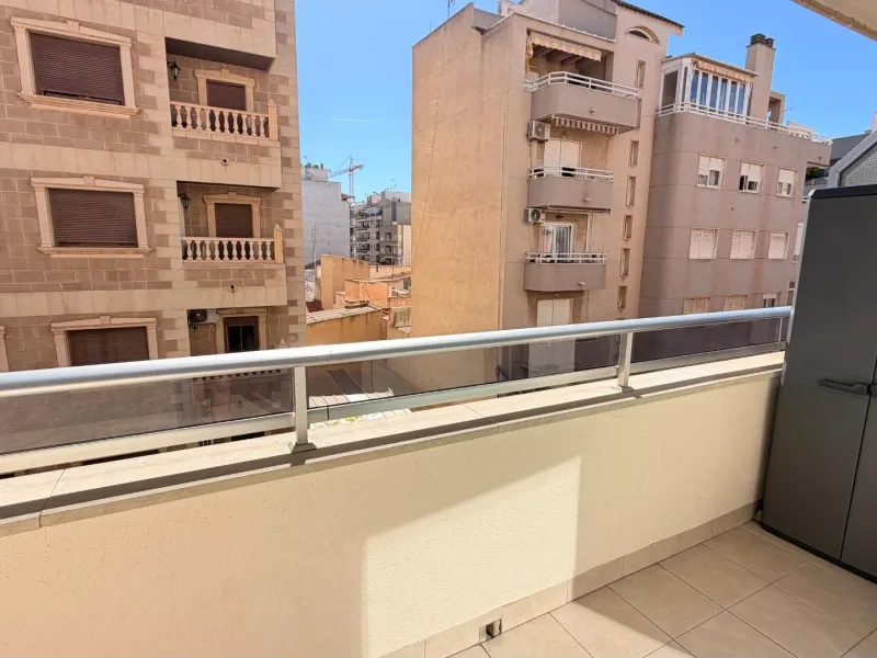 Apartamento luminoso en el 3º piso en la zona de Parque de las Naciones, Torrevieja