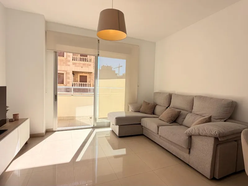 Apartamento luminoso en el 3º piso en la zona de Parque de las Naciones, Torrevieja