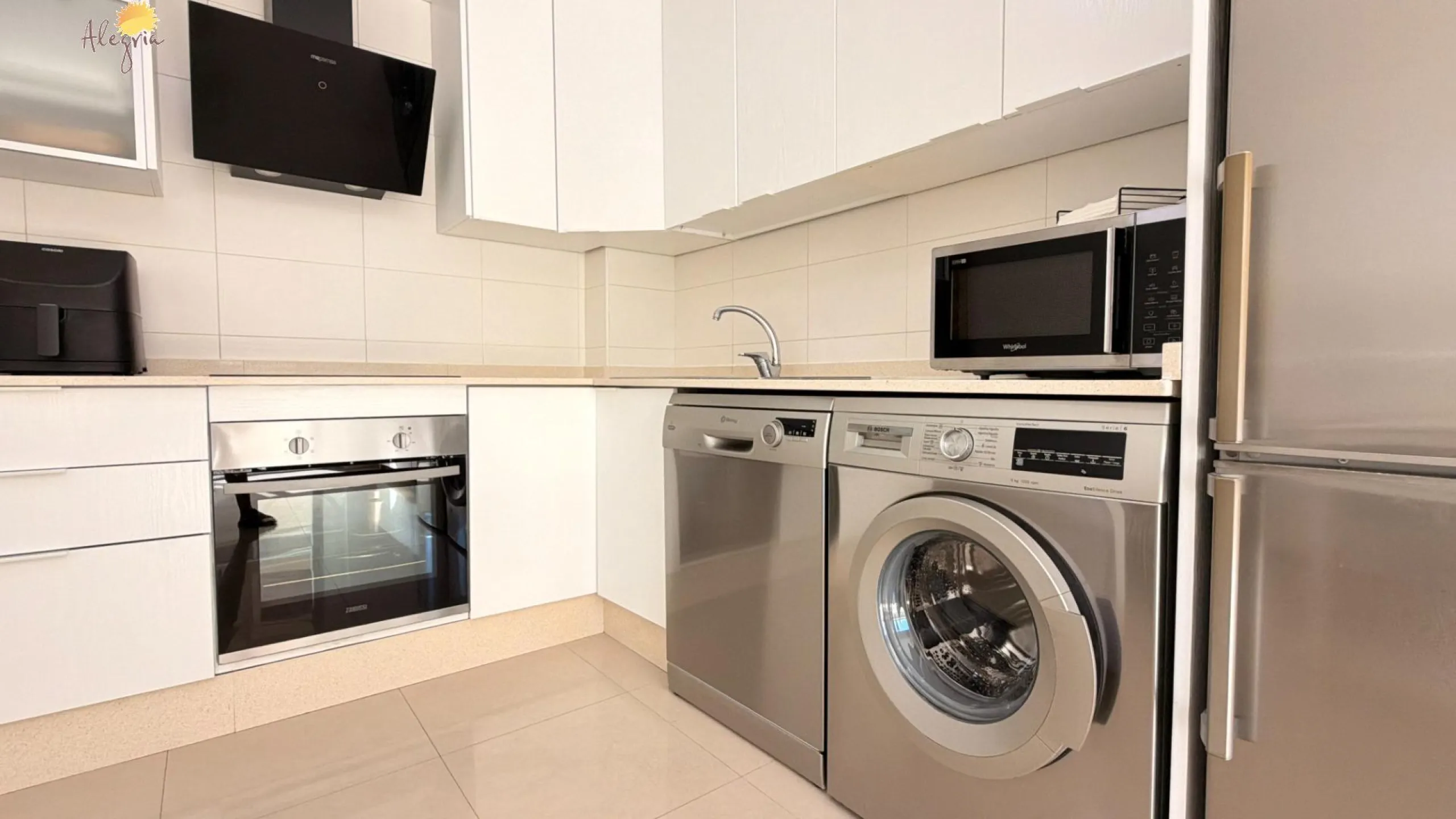 Apartamento luminoso en el 3º piso en la zona de Parque de las Naciones, Torrevieja