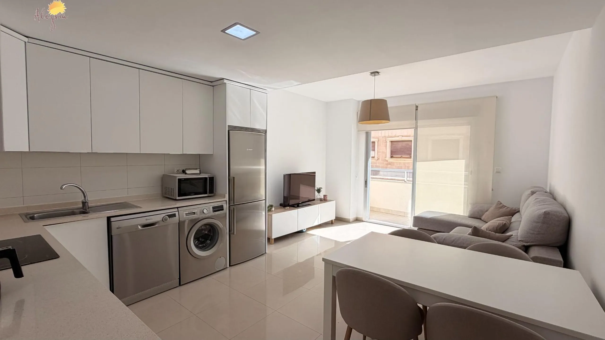 Apartamento luminoso en el 3º piso en la zona de Parque de las Naciones, Torrevieja