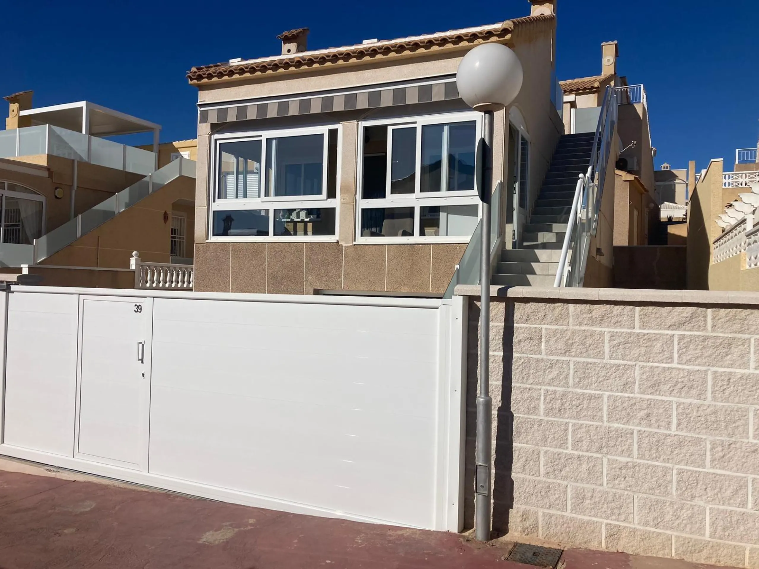 Encantadora Casa Reformada en Lagosol, Orihuela Costa - €259.000