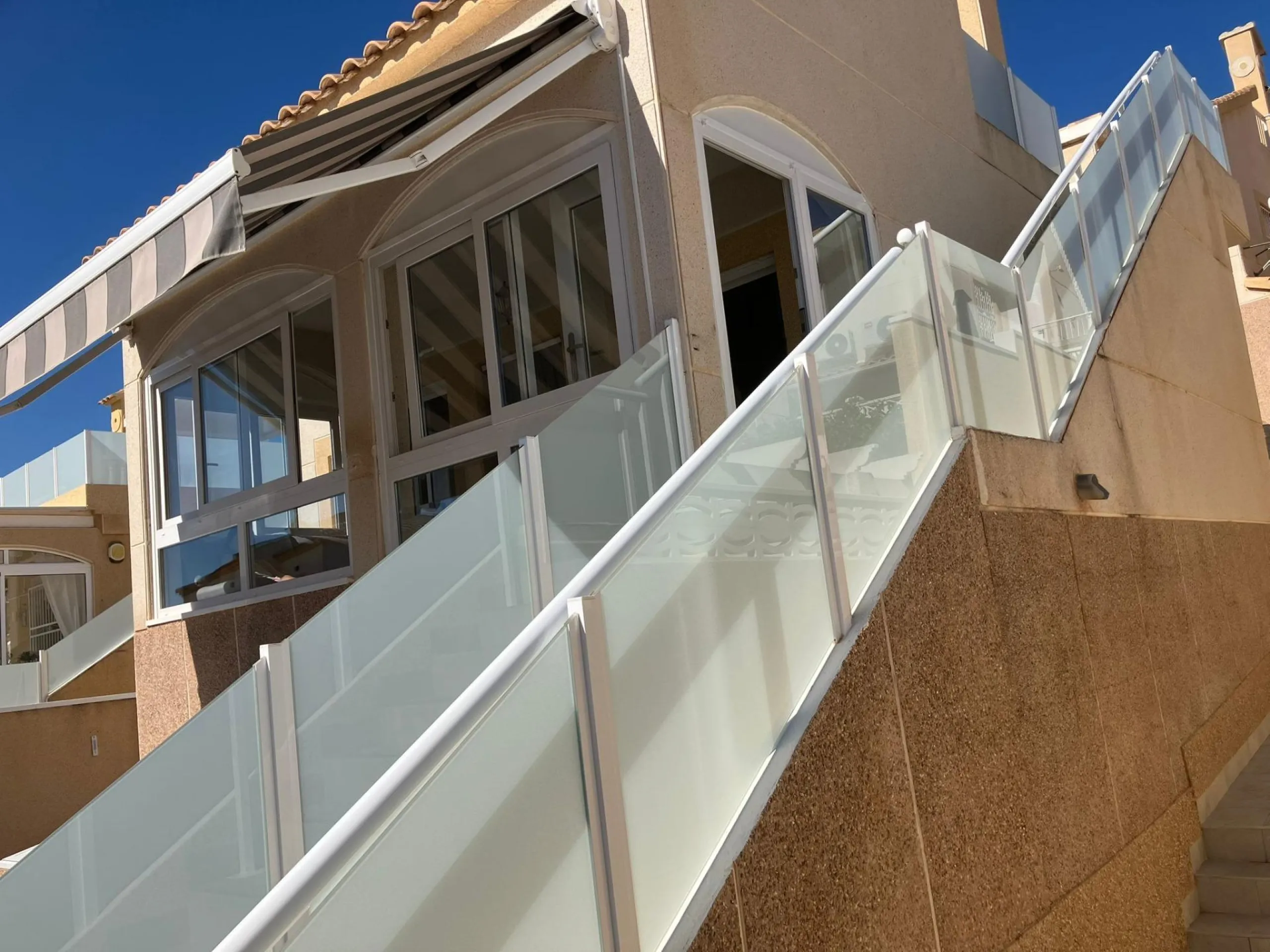 Encantadora Casa Reformada en Lagosol, Orihuela Costa - €259.000
