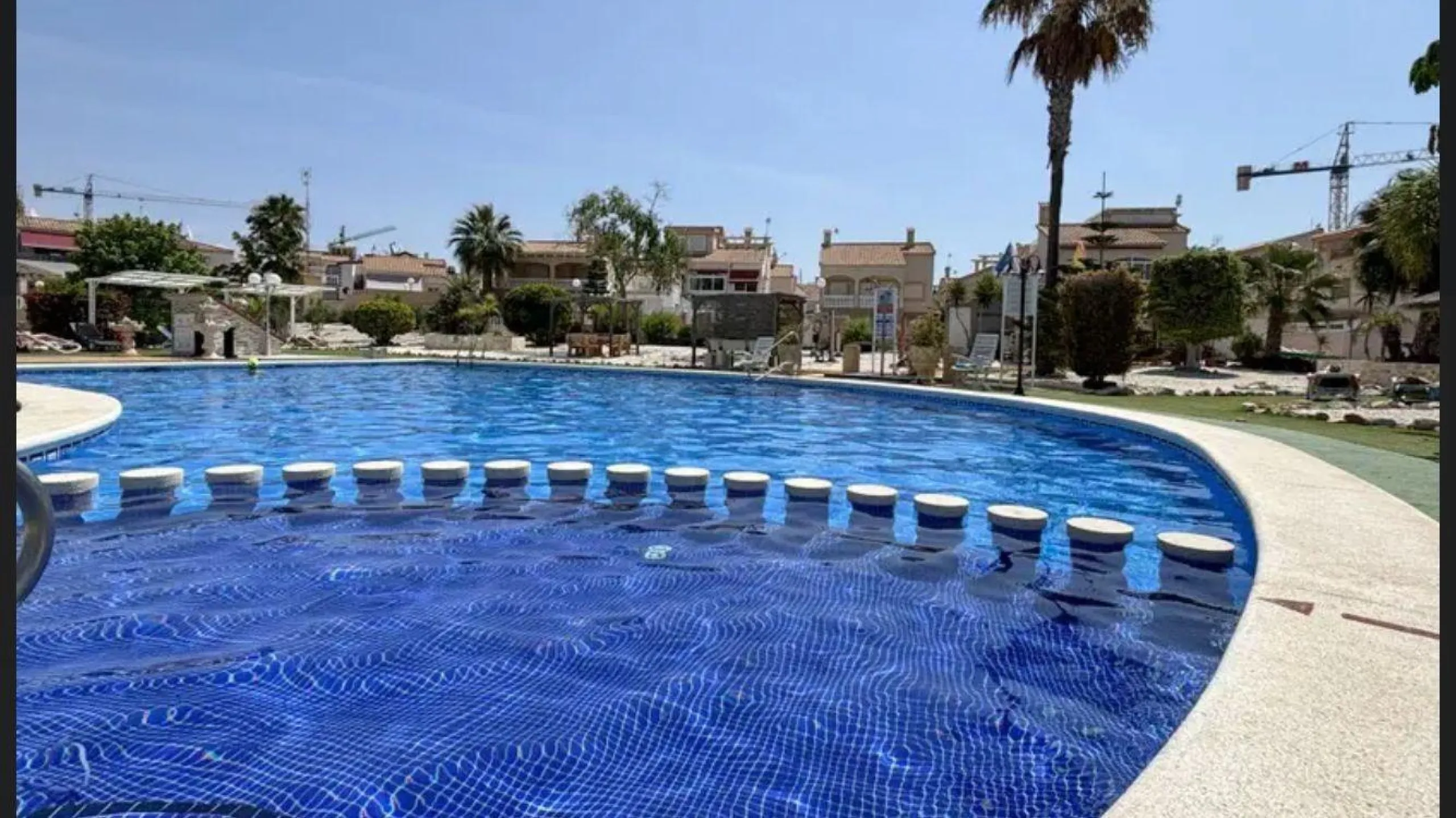 Encantadora Casa Reformada en Lagosol, Orihuela Costa - €259.000