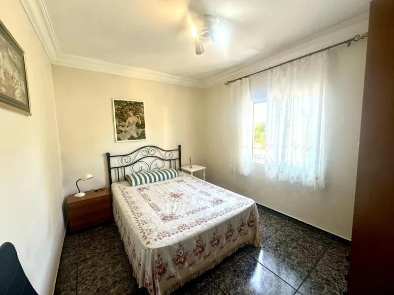 Se vende luminoso apartamento en Alicante, zona Virgen del Remedio.