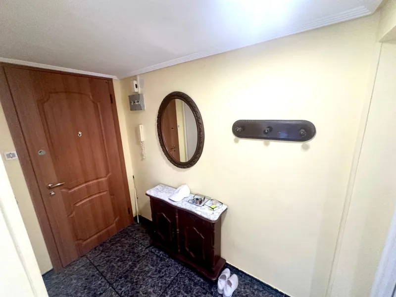 Se vende luminoso apartamento en Alicante, zona Virgen del Remedio.