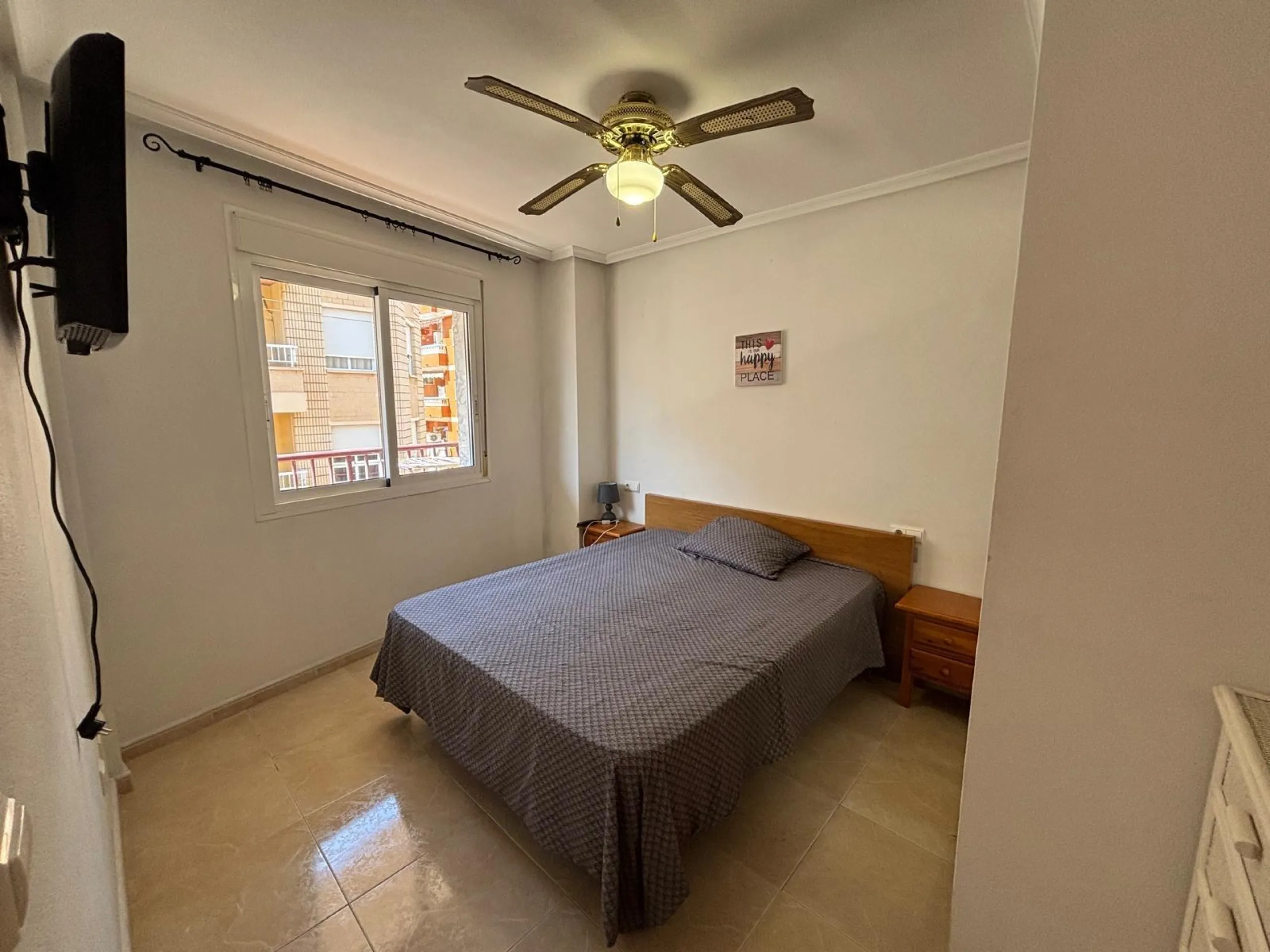 Bright south-facing apartment with garage just steps from the center!