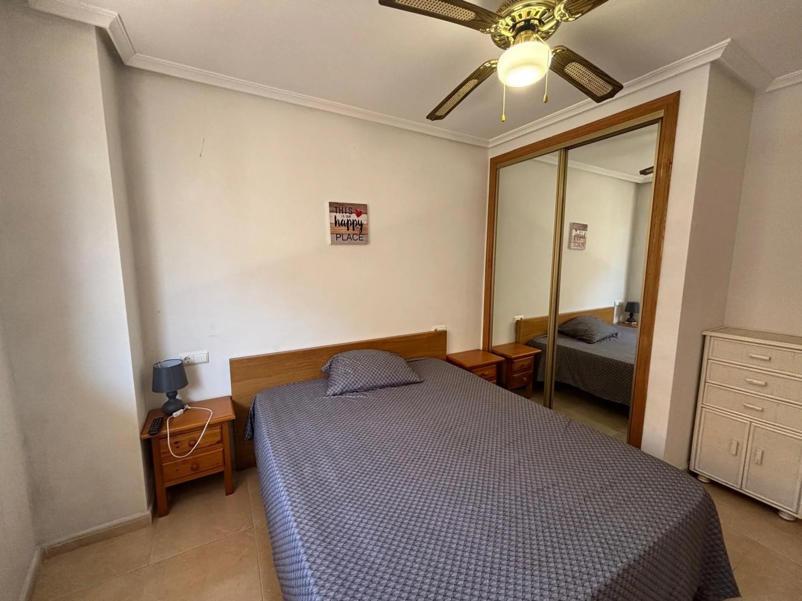Bright south-facing apartment with garage just steps from the center!